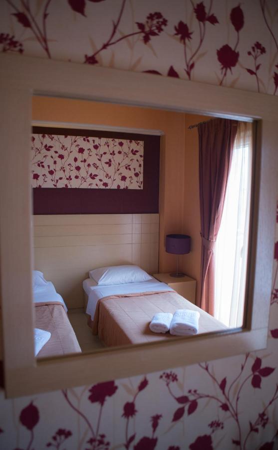 Lidra Hotel Aridaia Exterior photo
